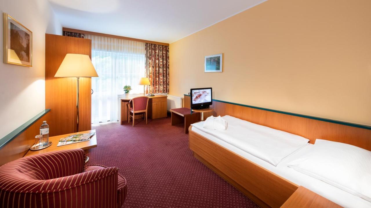 Parkhotel Zur Klause Bad Hall Eksteriør billede