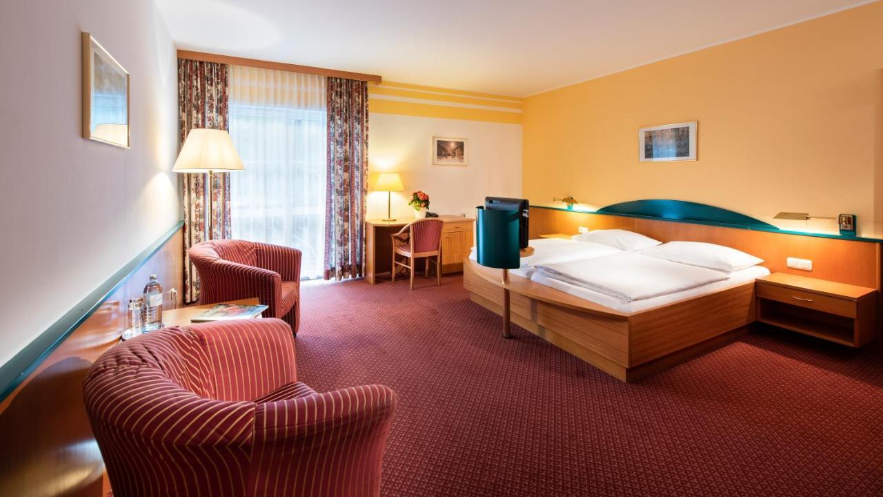 Parkhotel Zur Klause Bad Hall Eksteriør billede