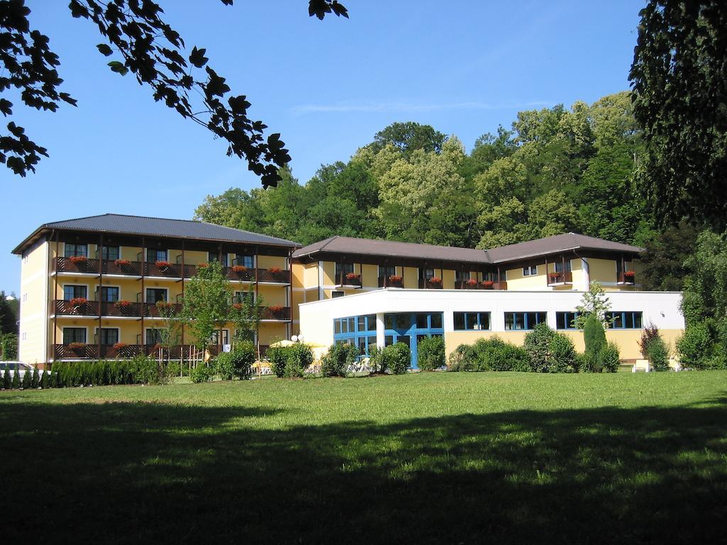 Parkhotel Zur Klause Bad Hall Eksteriør billede